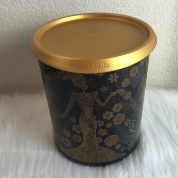 Halloween Tupperware One Touch 4-PC - Picture 6 of 16